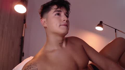 Snapshot of angelcossio chatting on 5, 2, 2025 Angel online show from 5, 2, 2025