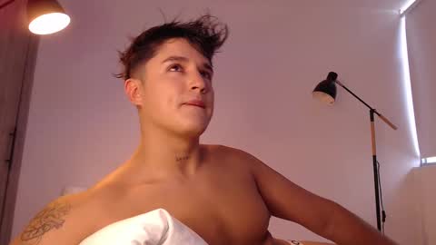 Snapshot of angelcossio chatting on 3, 10, 2025 Angel online show from 3, 10, 2025