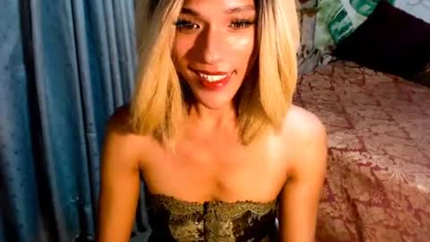 Snapshot of angeldark_satisfactionxxx chatting on 8, 11, 2025 ANGELDARK online show from 8, 11, 2025