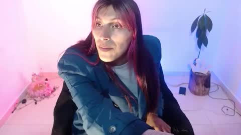 Snapshot of angele_johnson chatting on 18, 11, 2025 angele online show from 18, 11, 2025