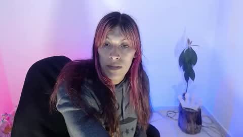 Snapshot of angele_johnson chatting on 28, 11, 2025 angele online show from 28, 11, 2025