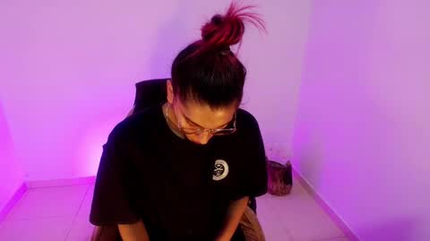 Snapshot of angele_johnson chatting on 17, 3, 2026 angele online show from 17, 3, 2026