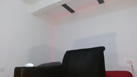 Angel of littlebandido online show from 14, 11, 2025