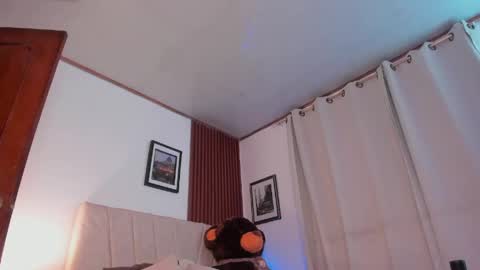 Snapshot of angeli_sexi chatting on 8, 6, 2026 Carolina online show from 8, 6, 2026