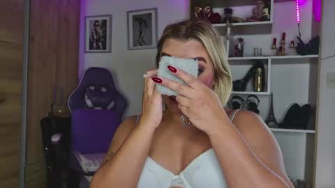 Snapshot of angelica_sparks chatting on 14, 7, 2026 Angelica Sparks online show from 14, 7, 2026