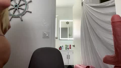 Snapshot of angelicalexa chatting on 17, 11, 2025 angelicalexa online show from 17, 11, 2025