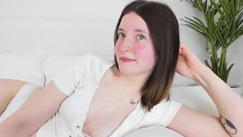 Angelic online show from 26, 2, 2025