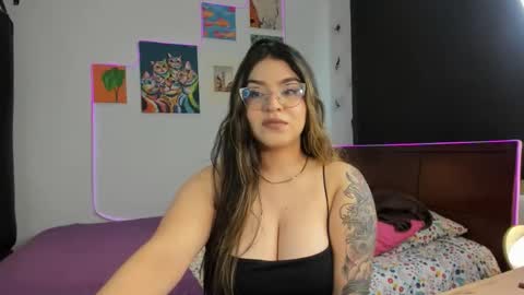 Snapshot of angelina_71 chatting on 28, 10, 2025 Angelina online show from 28, 10, 2025