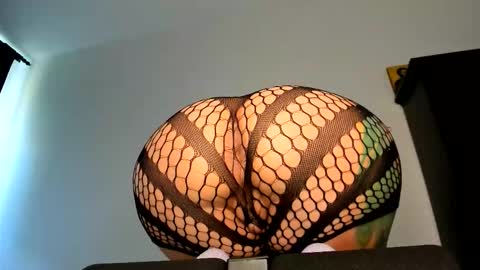 Snapshot of angelinacht chatting on 17, 10, 2025 Angelina online show from 17, 10, 2025