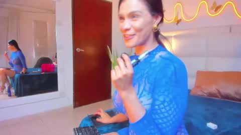 Snapshot of angelinadorian chatting on 5, 2, 2026 Angelina Dorian online show from 5, 2, 2026