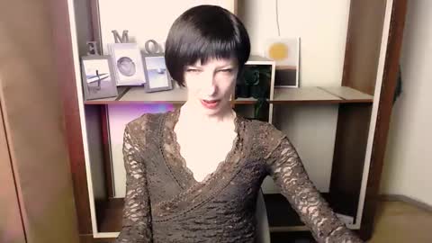 Angelina online show from 11, 11, 2025