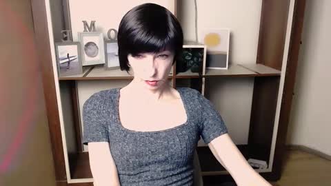 Angelina online show from 6, 1, 2026