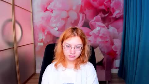 AngelinaLow online show from 21, 12, 2025