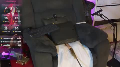 Snapshot of angelinasia chatting on 17, 11, 2025 Angel online show from 17, 11, 2025