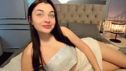 Angelina online show from 1, 3, 2025