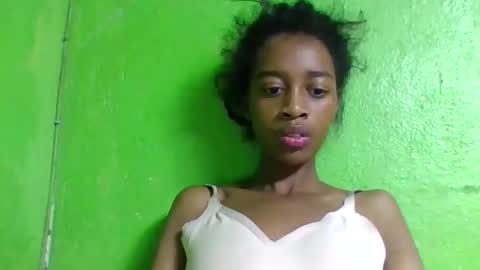 Snapshot of angeline221173 chatting on 27, 4, 2026 angeline221173 online show from 27, 4, 2026