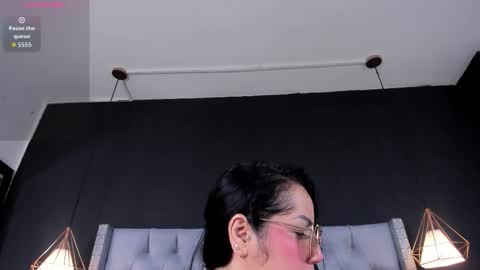 Angeline online show from 5, 11, 2025