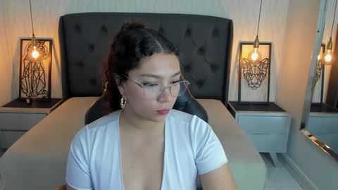 Snapshot of angelinemore chatting on 25, 2, 2026 ANGELINE online show from 25, 2, 2026