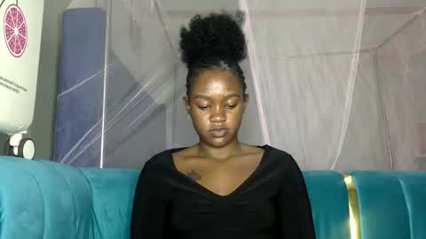 Snapshot of angelkyla chatting on 18, 11, 2025 angelkyla online show from 18, 11, 2025