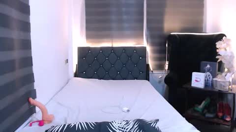 angella_dior online show from 20, 9, 2025