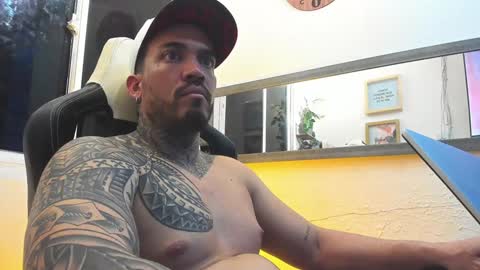 Snapshot of angellatino0 chatting on 5, 2, 2025 angellatino0 online show from 5, 2, 2025