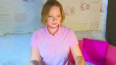 Snapshot of angellisss chatting on 18, 10, 2025 Cutie online show from 18, 10, 2025