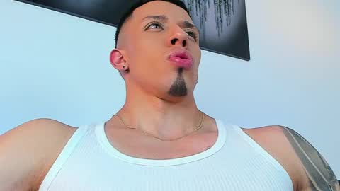 Snapshot of angelo_varek chatting on 22, 4, 2026 Angelo Varek online show from 22, 4, 2026