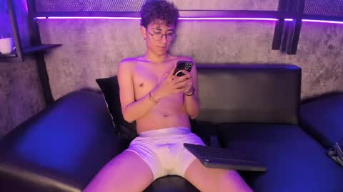 Snapshot of angelobellini chatting on 27, 4, 2026 angelobellini online show from 27, 4, 2026