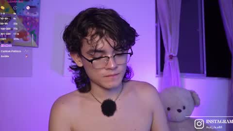 Angelo I work from home this is my room  online show from 18, 7, 2026