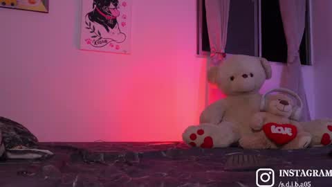 Angelo I work from home this is my room  online show from 23, 7, 2026
