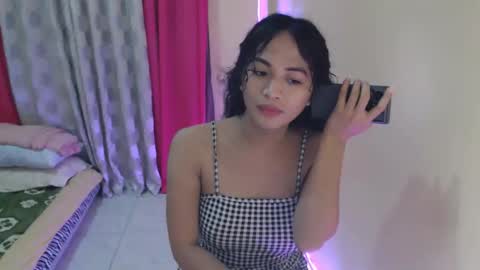 Snapshot of angelofcumx chatting on 28, 3, 2026 sabina online show from 28, 3, 2026