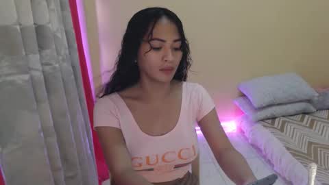 Snapshot of angelofcumx chatting on 22, 4, 2026 sabina online show from 22, 4, 2026