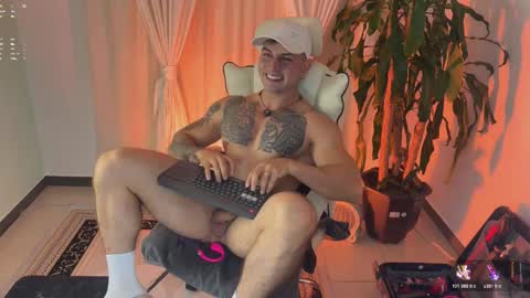 Angelo Ferro online show from 18, 12, 2025