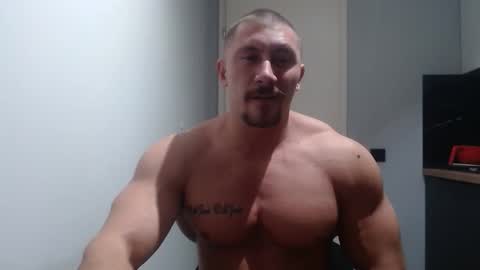 ------- SEX SHOW WITH GUYS AND GIRLS  MUSCLE SHOW online show from 24, 10, 2025