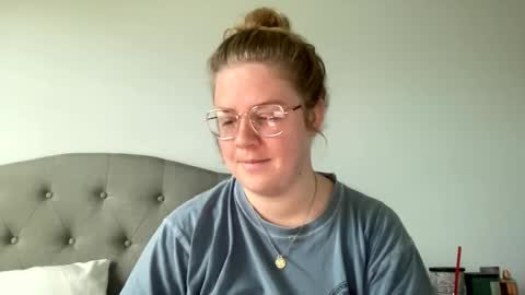 Angel of Light online show from 4, 2, 2025