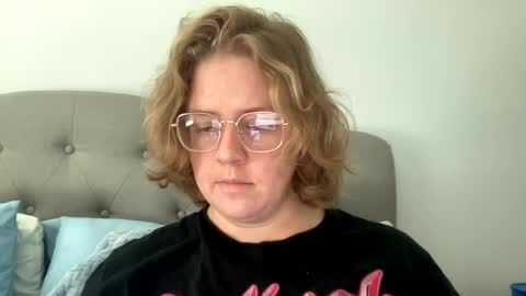 Angel of Light online show from 26, 2, 2025