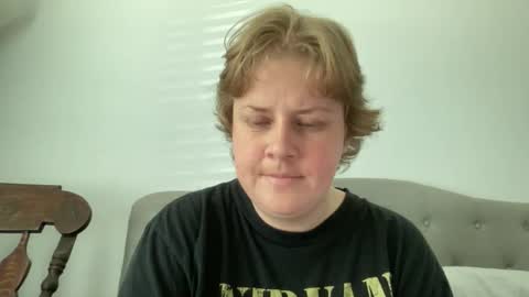 Snapshot of angeloflight273360 chatting on 11, 4, 2026 Angel of Light online show from 11, 4, 2026