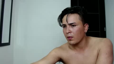 Snapshot of angels_0001 chatting on 6, 12, 2024 angels_0001 online show from 6, 12, 2024