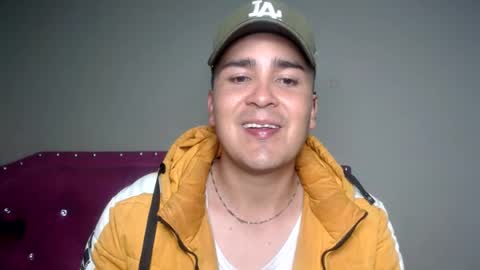 Snapshot of angels_0001 chatting on 7, 8, 2026 angels_0001 online show from 7, 8, 2026