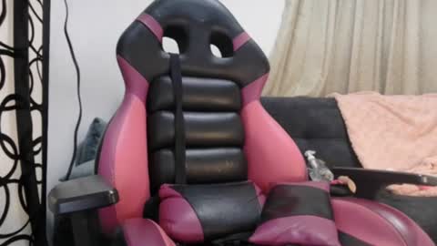 Snapshot of angels_chat chatting on 17, 6, 2026 ivanna online show from 17, 6, 2026
