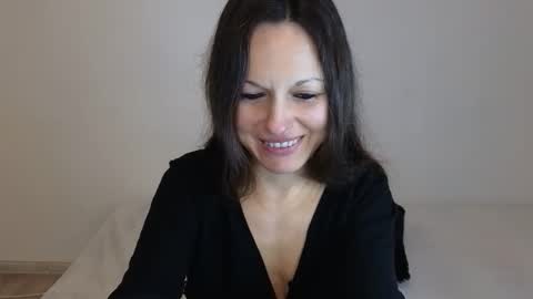 Giulia online show from 7, 2, 2026