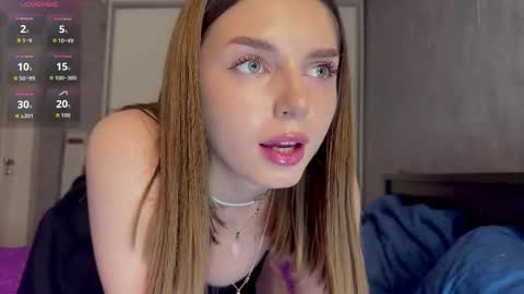 angelsofi__ online show from 28, 11, 2025