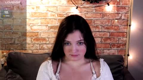 Snapshot of angely_lilly chatting on 26, 11, 2025 Lilly online show from 26, 11, 2025