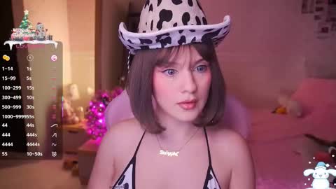 Snapshot of angelytaxx chatting on 30, 11, 2025 Angel online show from 30, 11, 2025