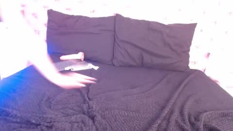 Snapshot of angie99_gh chatting on 4, 3, 2025 Angie online show from 4, 3, 2025