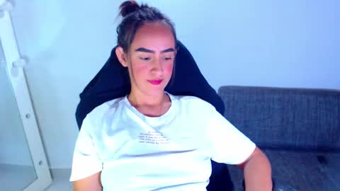 Snapshot of angie_dreamgirl chatting on 21, 2, 2026 IG angie dreamgirl01 online show from 21, 2, 2026