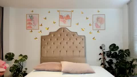 Snapshot of angie_modelo chatting on 10, 3, 2026 Anabella online show from 10, 3, 2026