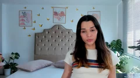 Snapshot of angie_modelo chatting on 9, 4, 2026 Anabella online show from 9, 4, 2026