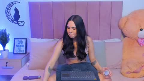 Snapshot of angiegriffin chatting on 8, 2, 2025 Milo ---- online show from 8, 2, 2025