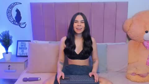 Snapshot of angiegriffin chatting on 16, 2, 2025 Milo ---- online show from 16, 2, 2025